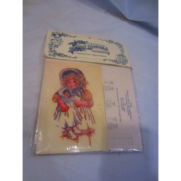 JAN HAGARA Counted cross stitch Peggy Sue Bonnet kit C22327 - Picture 1 of 4